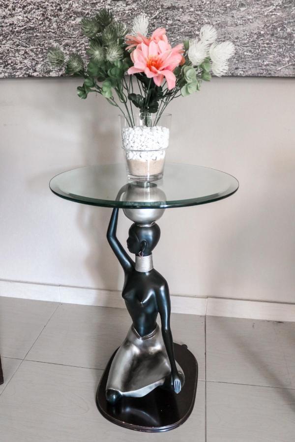 Holiday home Modern In Near Menlyn Mall