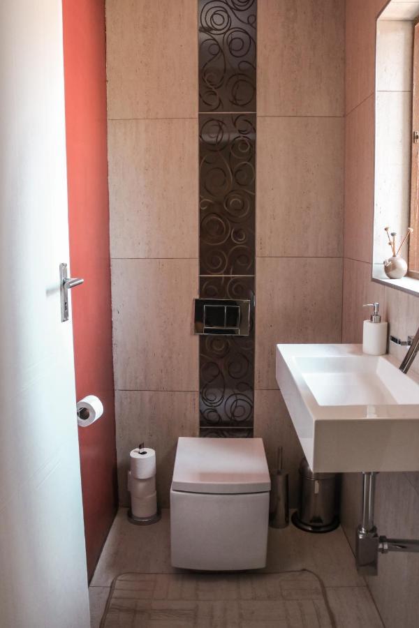 Modern In Near Menlyn Mall * Pretoria