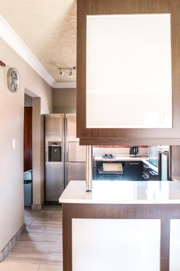 Holiday home Modern In Near Menlyn Mall